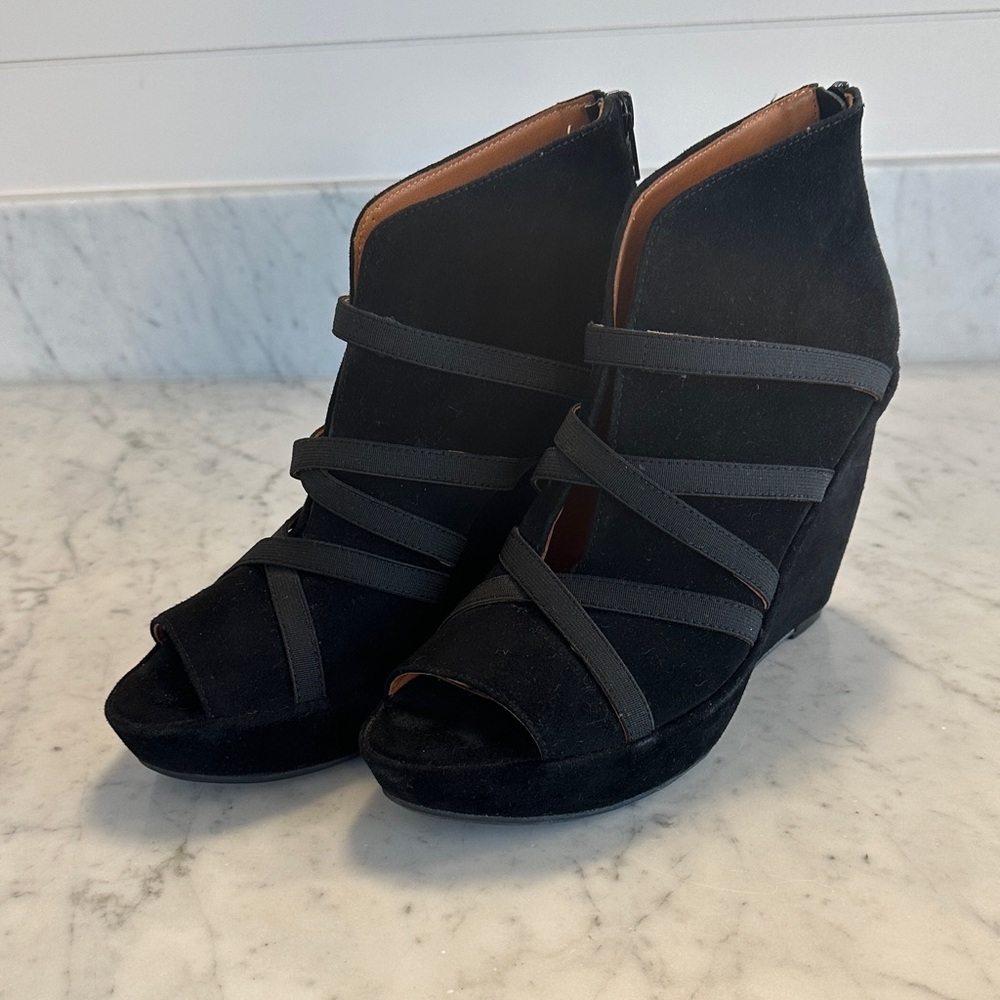 L'amour Des Pieds Icelos Wedge Shoes